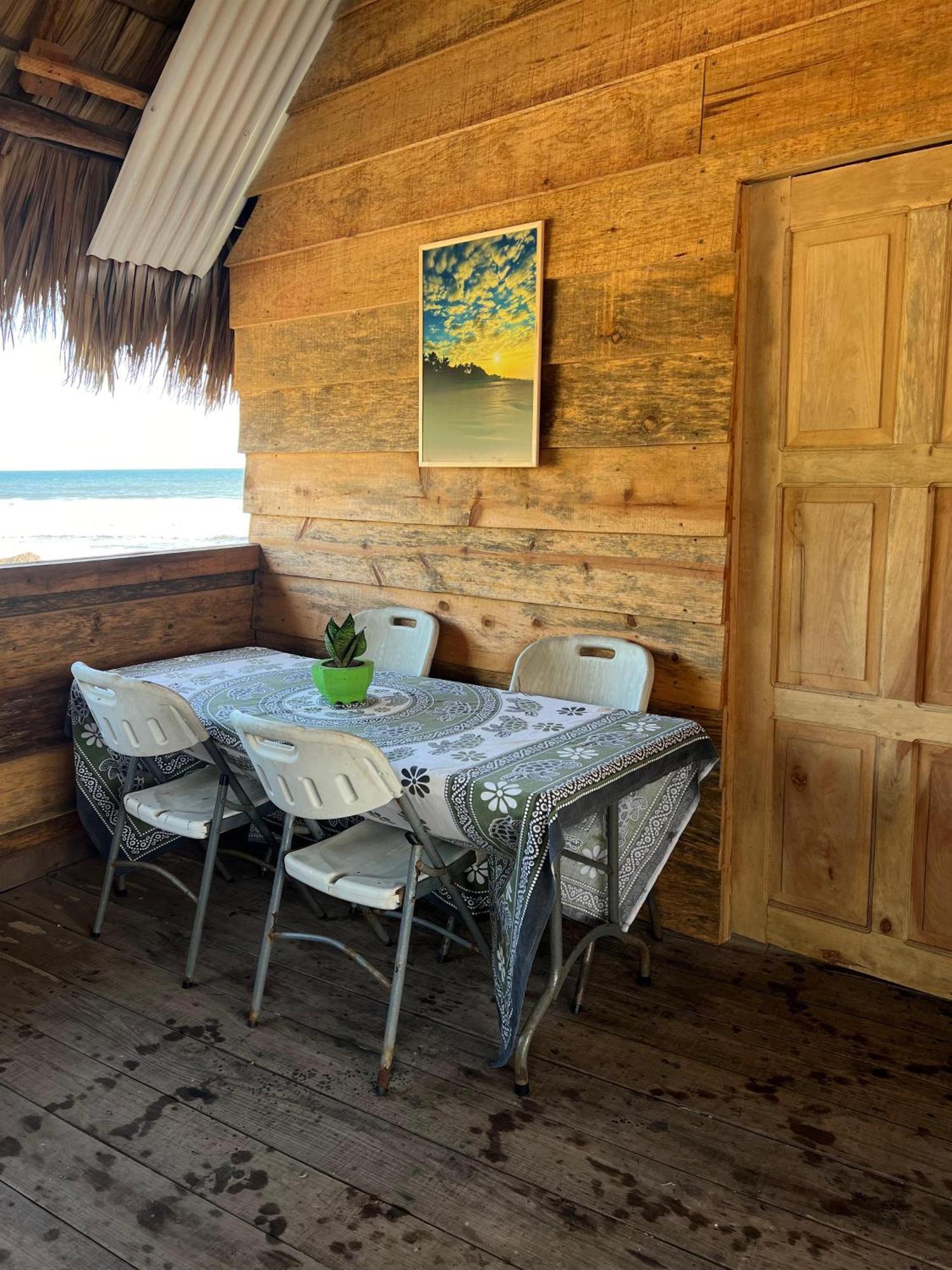 Buena Onda Surf House Holiday home *